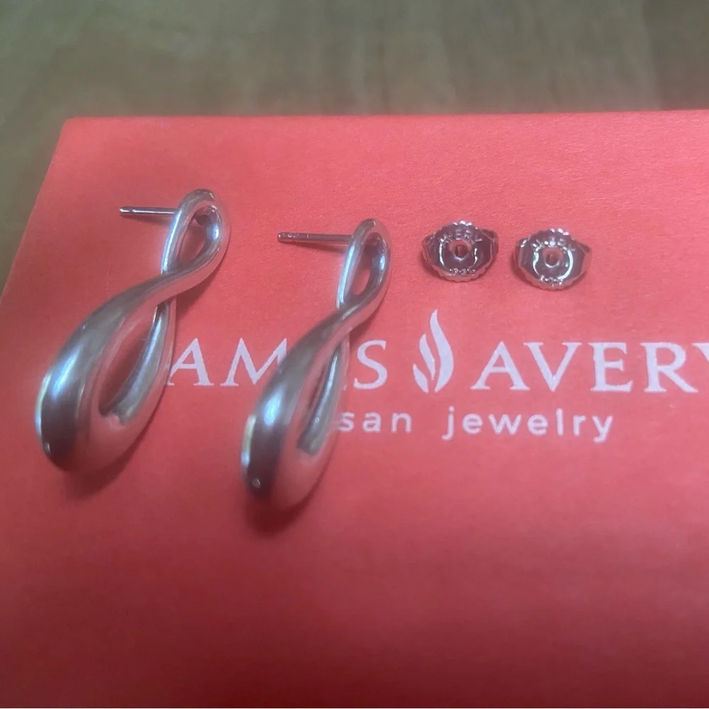 RETIRED James Avery Infinity Earrings .925 - Picture 6 of 7